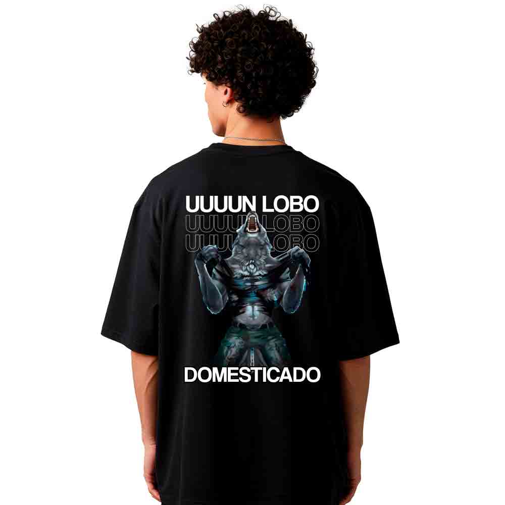 UN LOBO DOMESTICADO